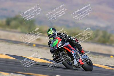 media/Nov-12-2023-SoCal Trackdays (Sun) [[5d1fba4e7d]]/Turn 14 (1035am)/